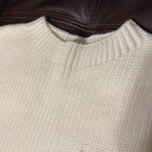 NWOT Ugerlov Knit PULLOVER SWEATER TOP SIZE M CREAMY WHITE COLOR - Picture 6 of 10